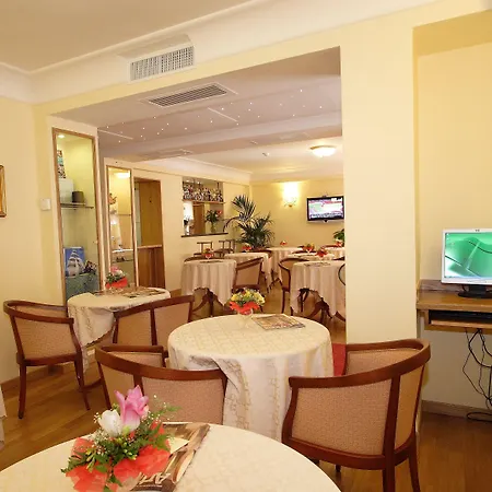 Hotel Castel Gandolfo Hotel 4*