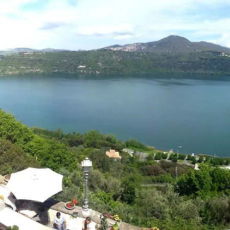 Hotel Castel Gandolfo 4*