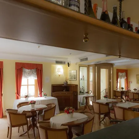 Hotel Castel Gandolfo