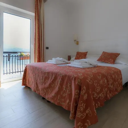 Szálloda Hotel Castel Gandolfo 4*