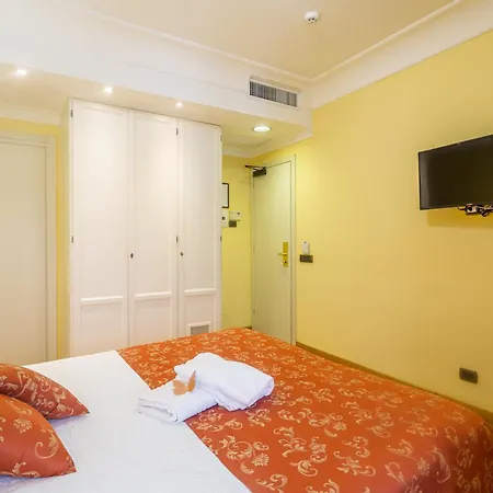 Hotel Castel Gandolfo 4*