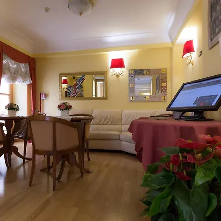 Hotel Castel Gandolfo מלון קסטל גנדולפו